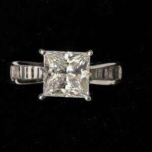 Elegant Cz .925 sterling silver engagement ring